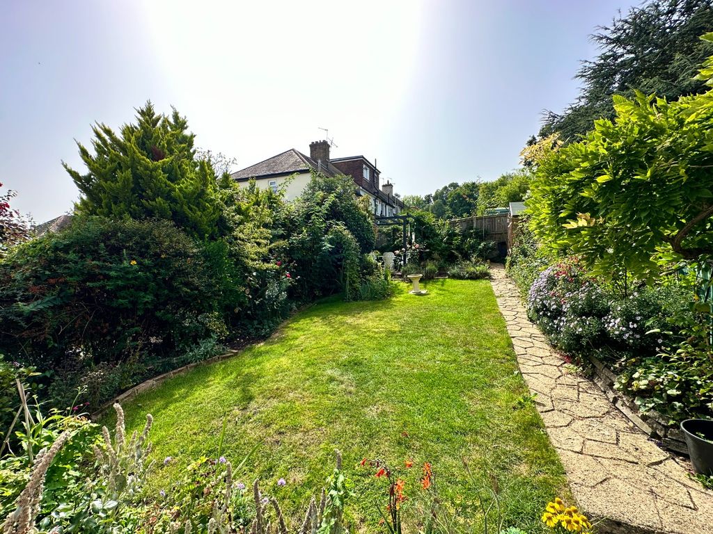 3 bed end terrace house for sale in Plumstead, London SE18, £525,000