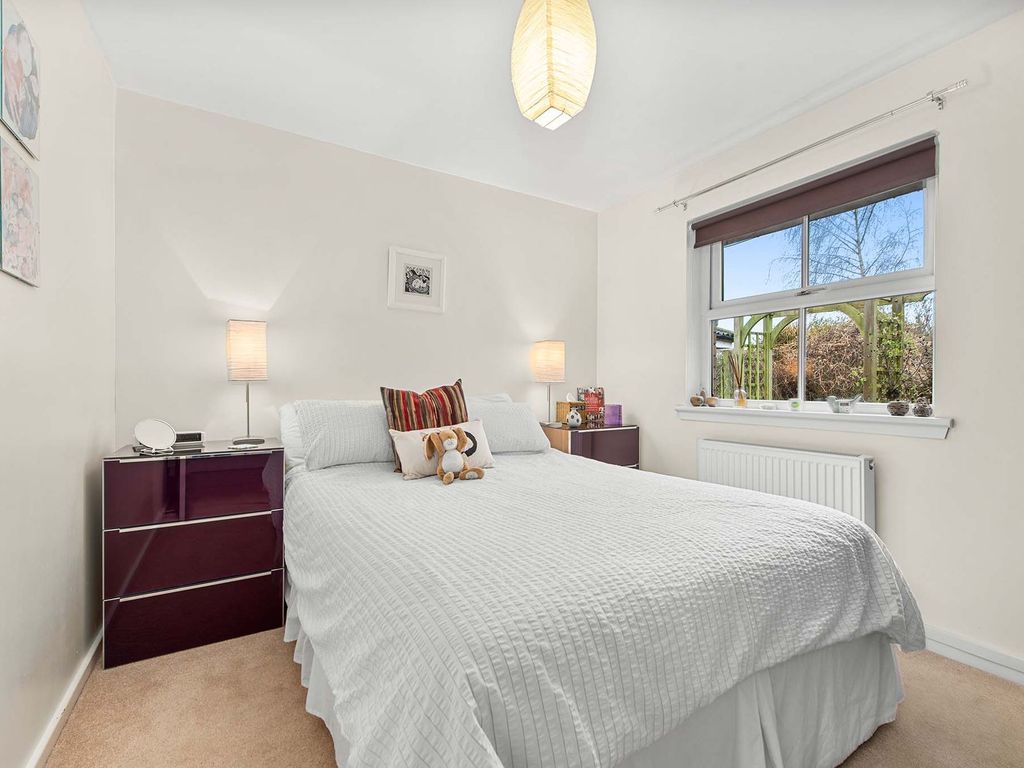 3 bed detached bungalow for sale in Cameron Knowe, Philpstoun EH49, £365,000