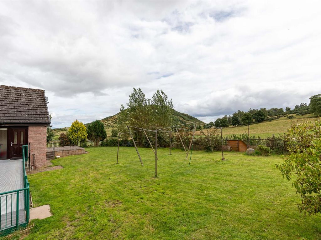 4 bed detached bungalow for sale in Kilberry, Mcritch Farm, Alyth, Blairgowrie PH11, £370,000