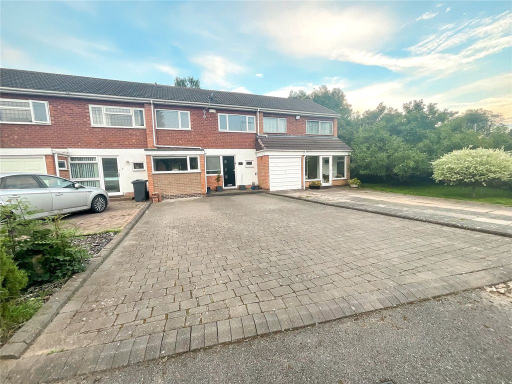 3 bed terraced house for sale in Bromwich Drive, Sutton Coldfield, West Midlands B75, £343,000