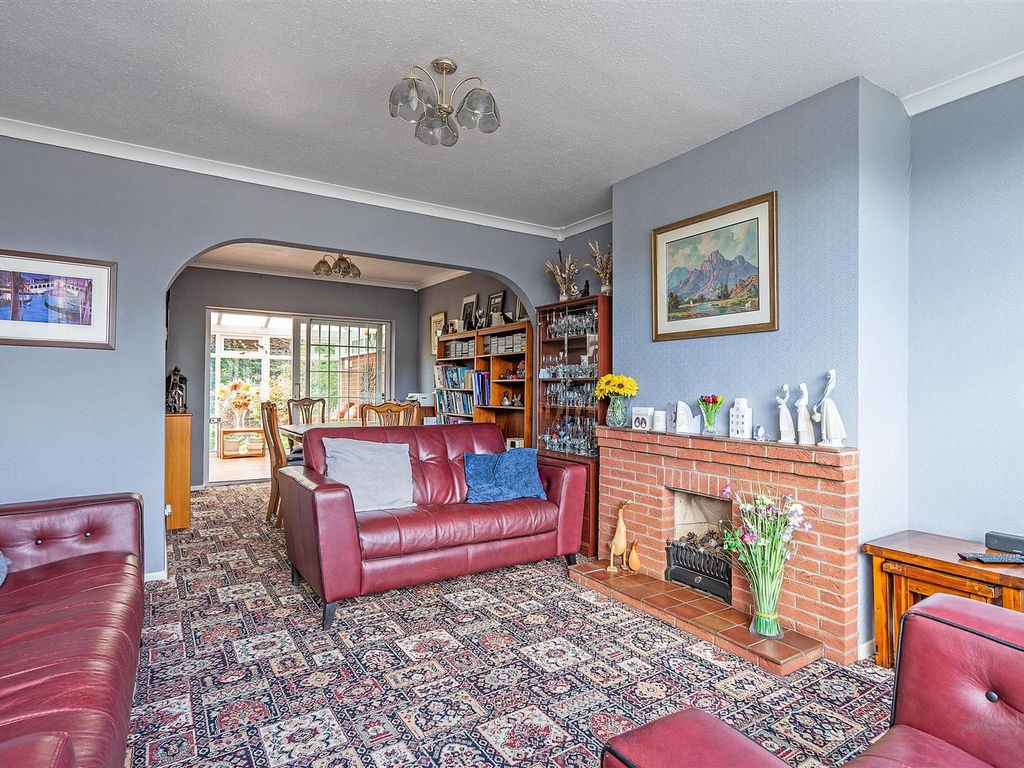5 bed semi-detached house for sale in Poplar Road, Dorridge, Solihull B93, £525,000