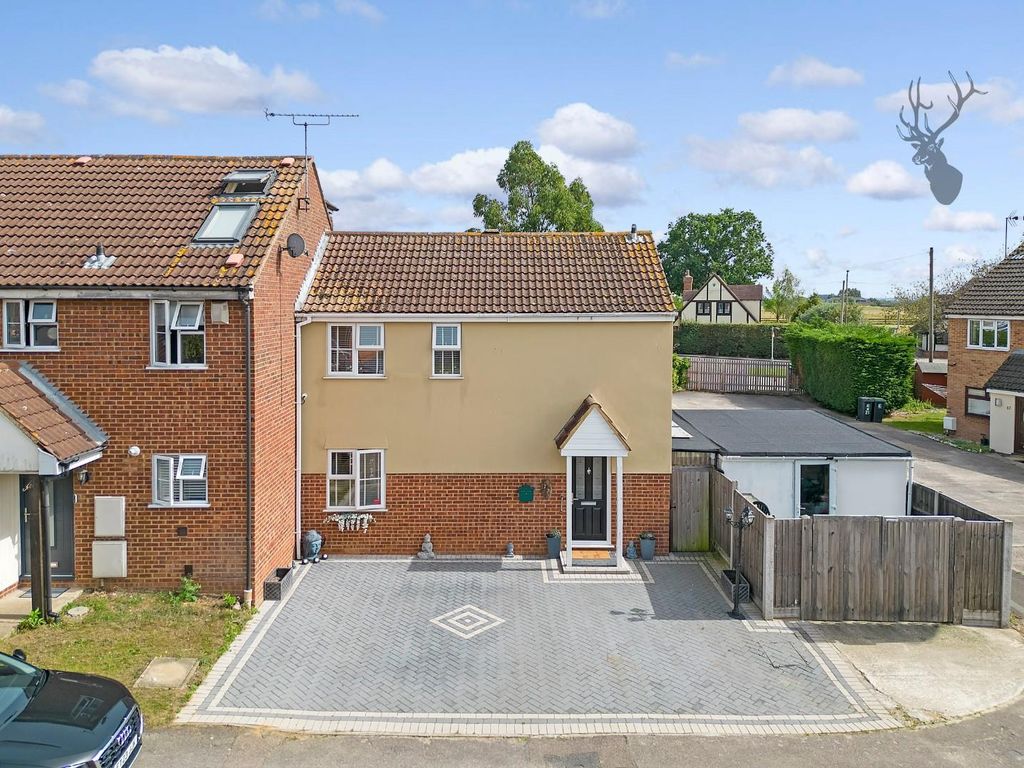 3 bed end terrace house for sale in Cunningham Rise, North Weald, Epping CM16, £400,000