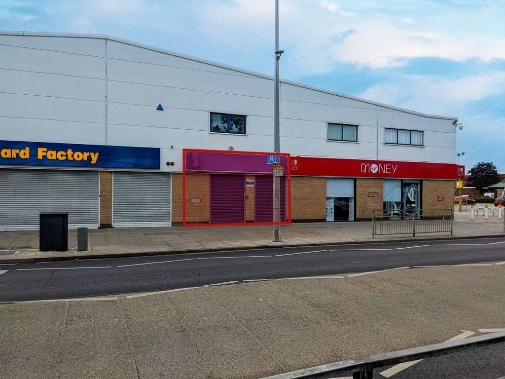 Retail premises to let in Unit 3, Kingston, Hull HU9, £25,000 pa