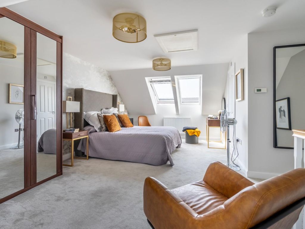3 bed semi-detached house for sale in Ousebank Drive, Skelton, York YO30, £425,000