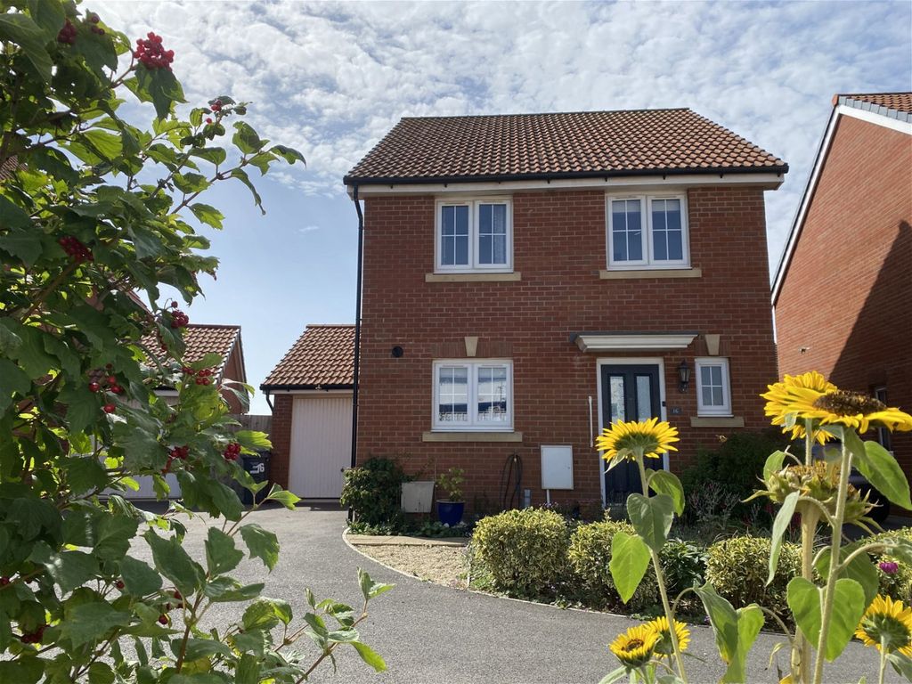 4 bed detached house for sale in Mabry Way, Seaton EX12, £425,000