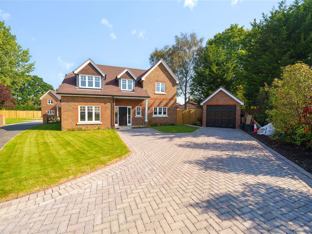 New home, 4 bed detached house for sale in Flexford Road, Normandy GU3, £975,000