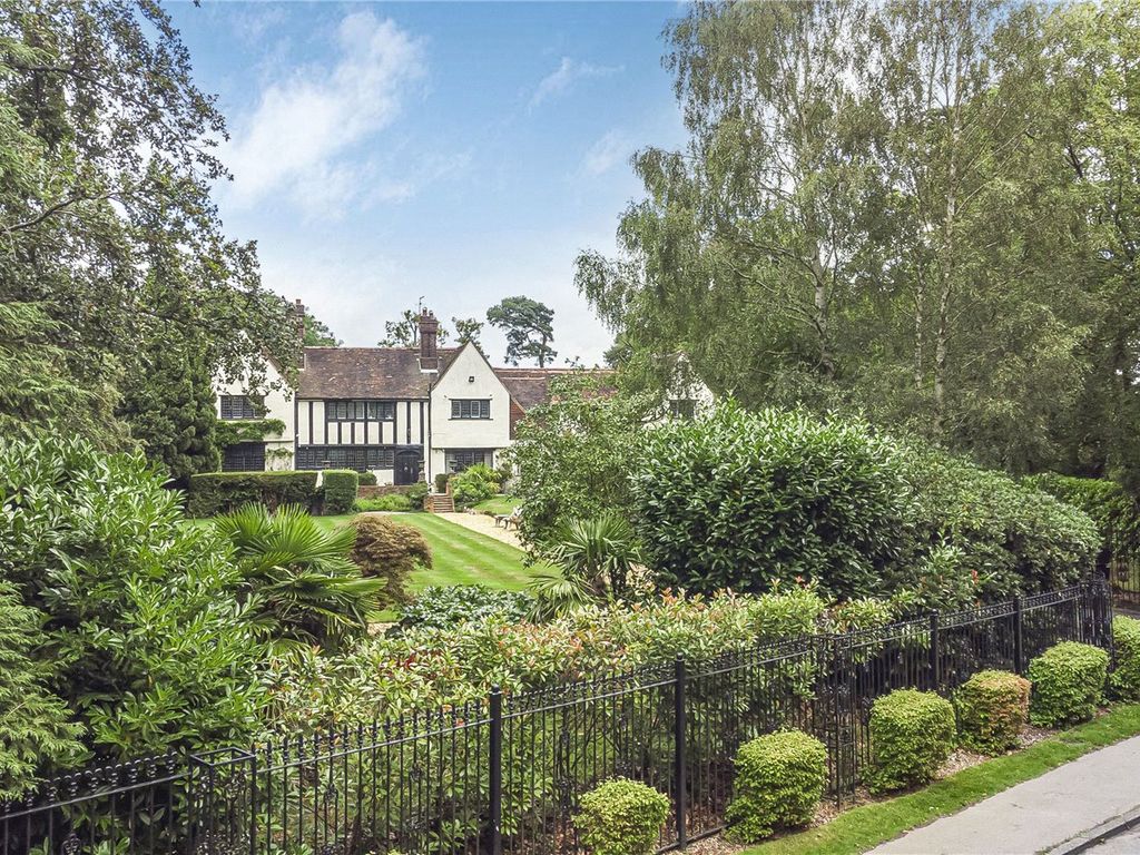 7 bed detached house for sale in Camlet Way, Hadley Common, Barnet EN4, £5,500,000