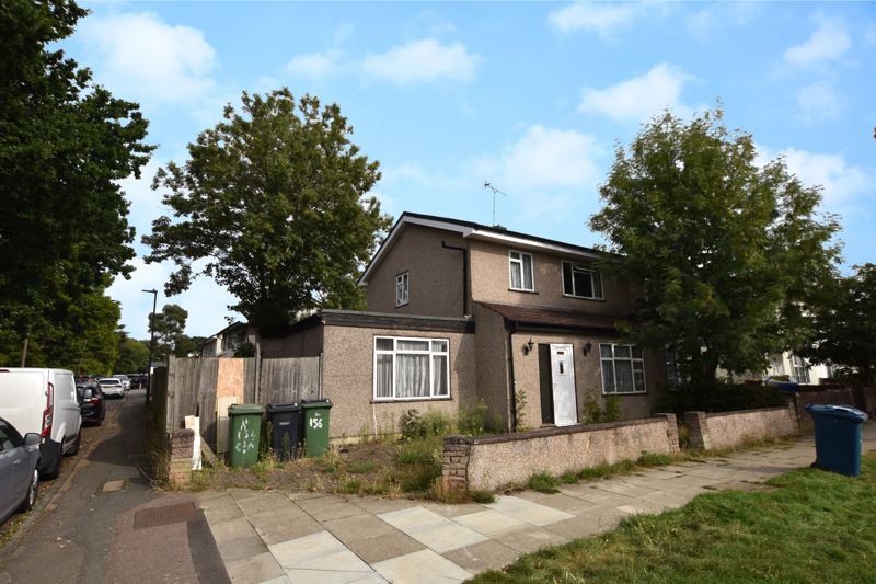 3 bed semi-detached house for sale in Courtenay Avenue, Harrow HA3, £500,000