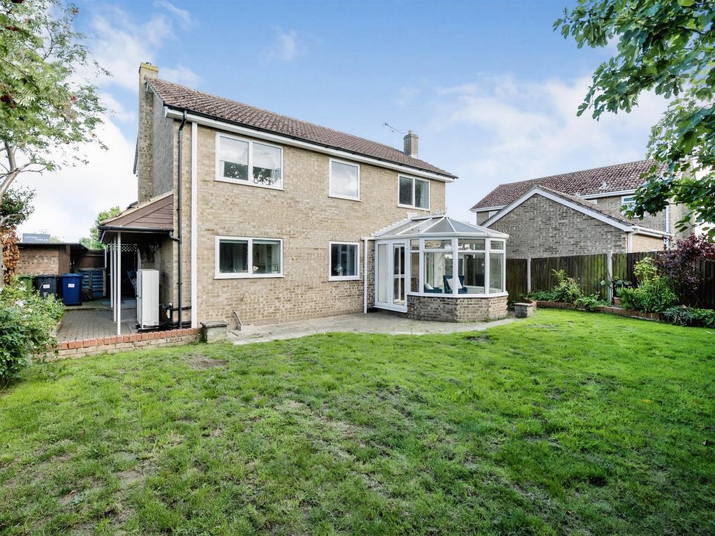 5 bed detached house for sale in Town Orchard, Southoe, St. Neots PE19, £465,500