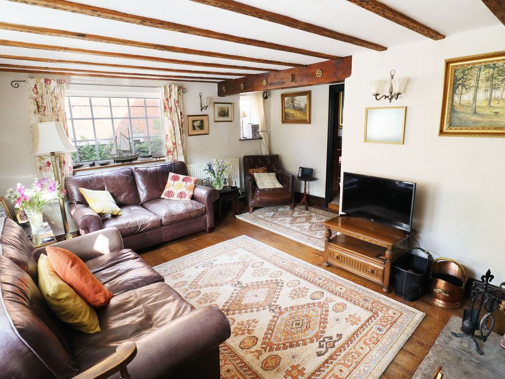 3 bed cottage for sale in High Street, Broom, Alcester B50, £450,000