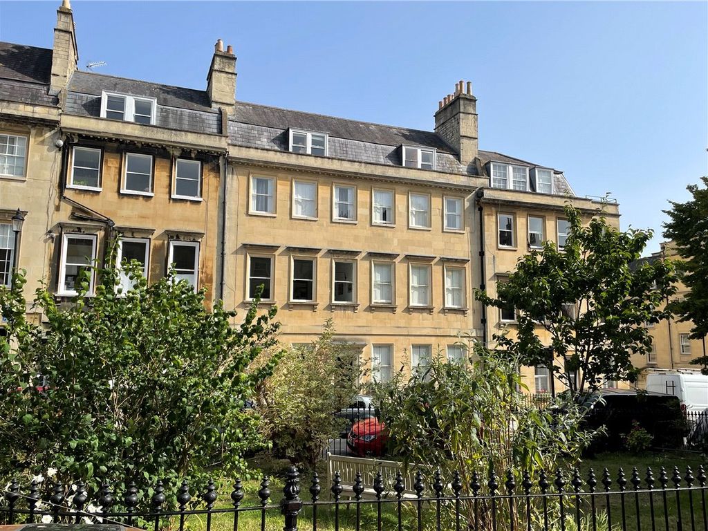 1 bed flat for sale in Catharine Place, Bath, Somerset BA1, £395,000