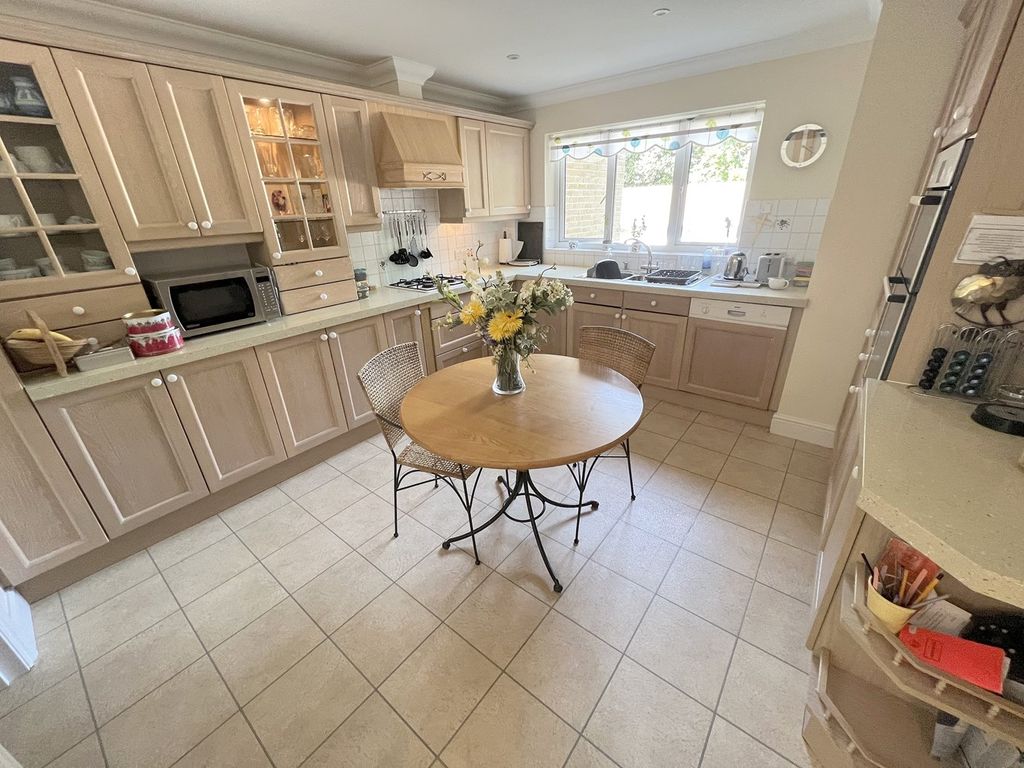 3 bed flat for sale in 14 Balcombe Road, Poole BH13, £800,000