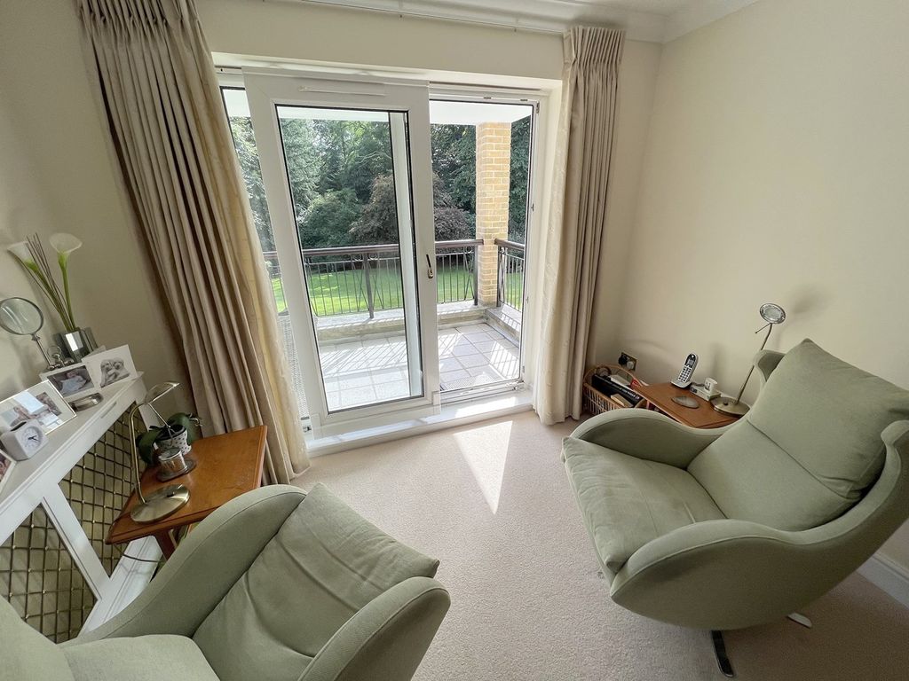 3 bed flat for sale in 14 Balcombe Road, Poole BH13, £800,000