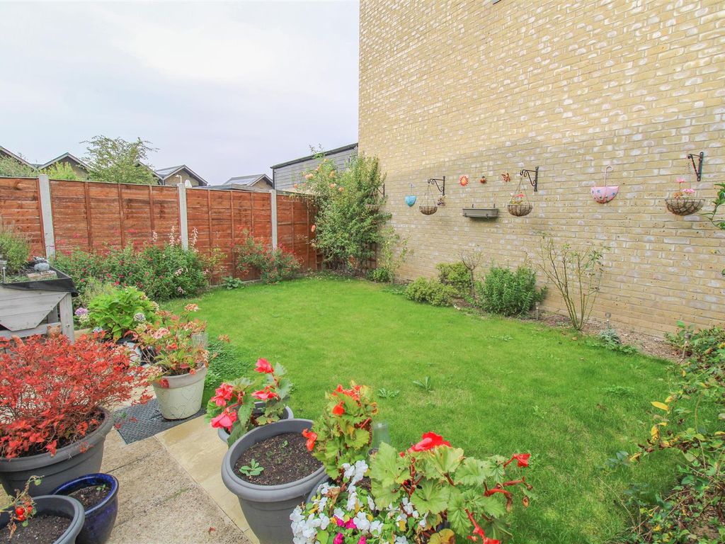 3 bed link-detached house for sale in Round House Way, Newhall, Harlow CM17, £475,000