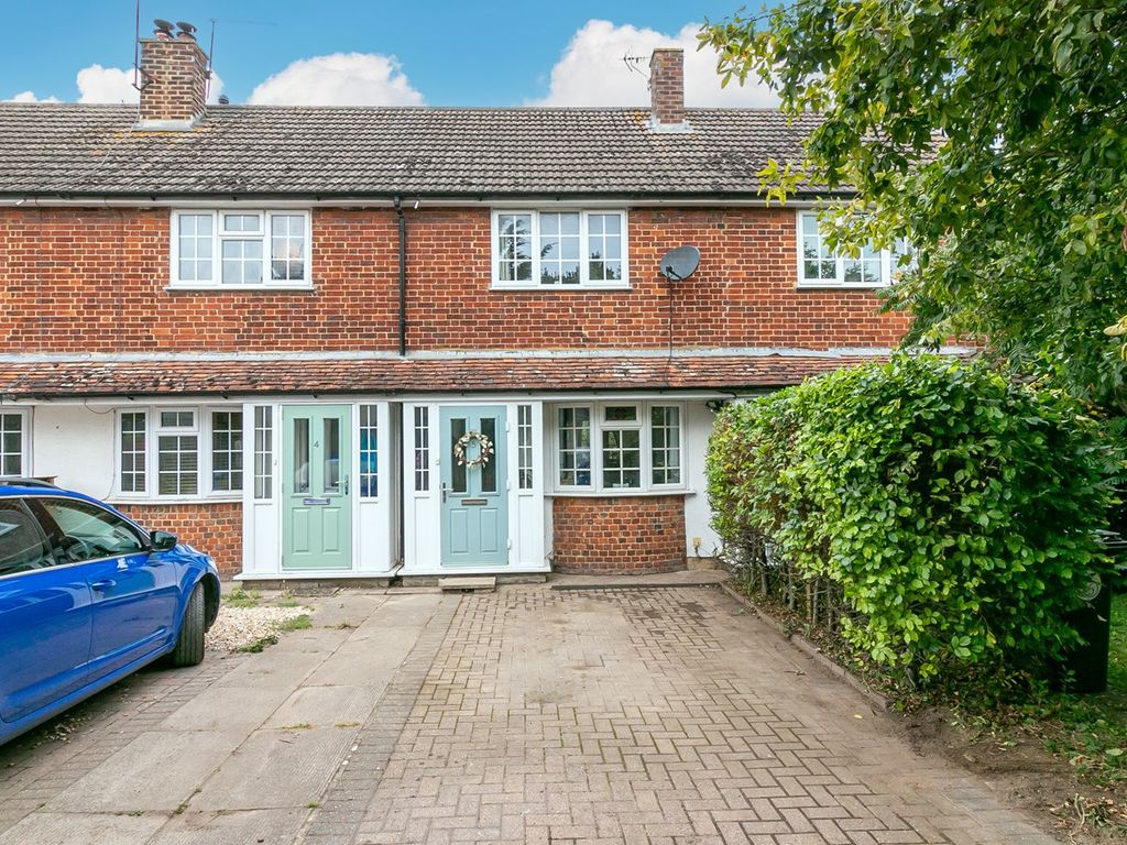 2 bed terraced house for sale in Pirton Road, Hitchin SG5, £350,000
