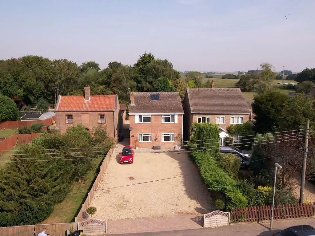 4 bed detached house for sale in Main Road, Parson Drove PE13, £400,000
