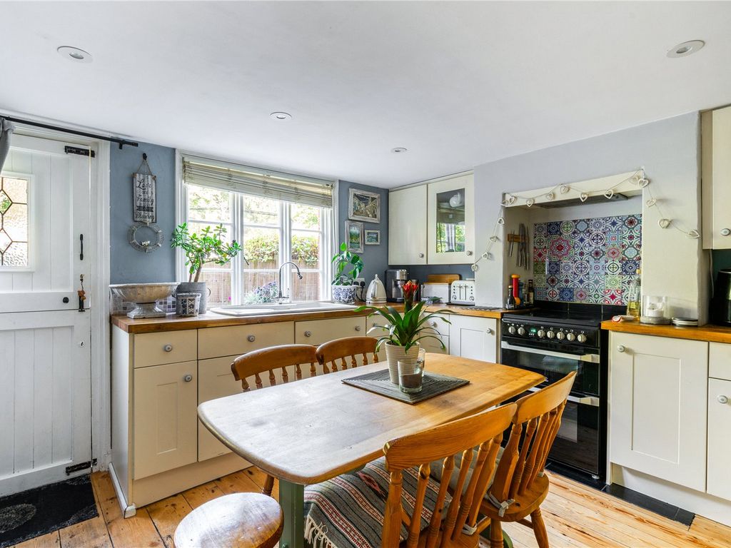 3 bed terraced house for sale in Bisham Village, Marlow Road, Bisham, Marlow SL7, £700,000
