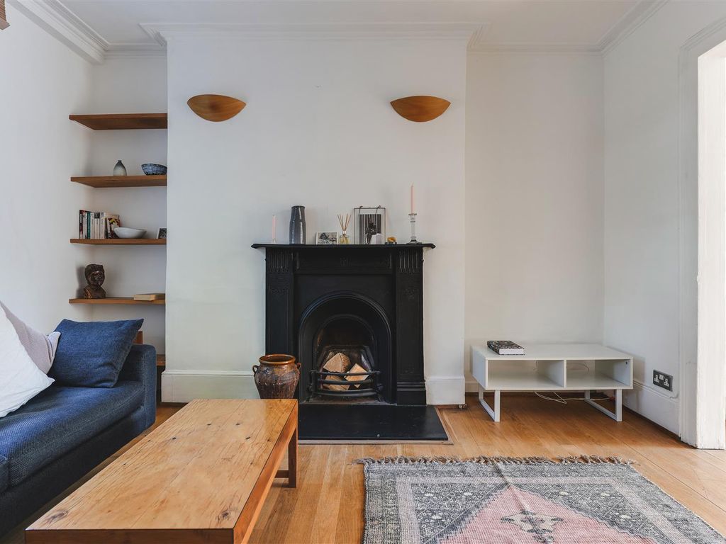 3 bed property for sale in Balls Pond Road, London N1, £1,400,000