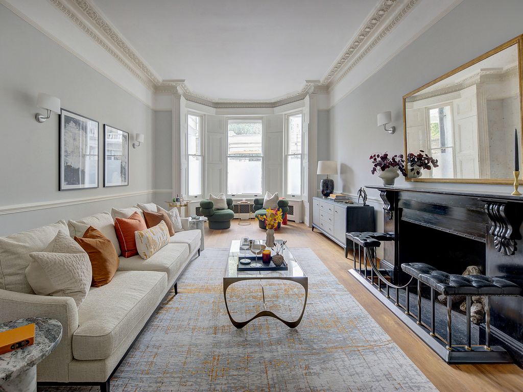 3 bed flat for sale in Linden Gardens, Notting Hill, London W2, £3,000,000