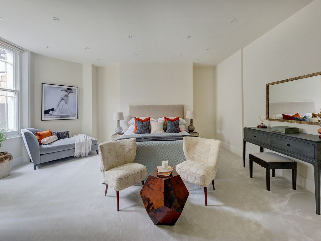 3 bed flat for sale in Linden Gardens, Notting Hill, London W2, £3,000,000