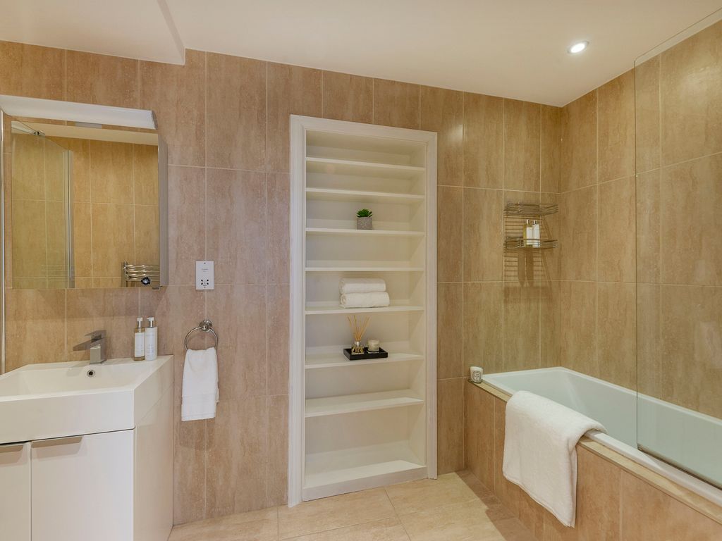 3 bed flat for sale in Linden Gardens, Notting Hill, London W2, £3,000,000