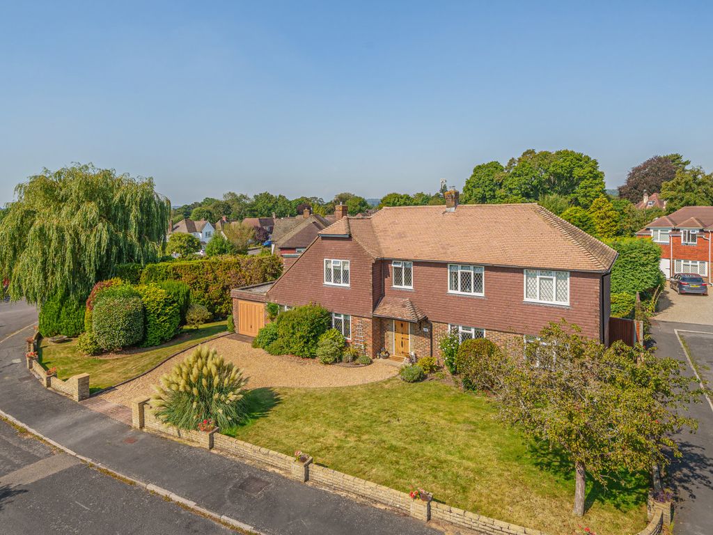4 bed detached house for sale in Shalford, Guildford, Surrey GU4, £1,150,000