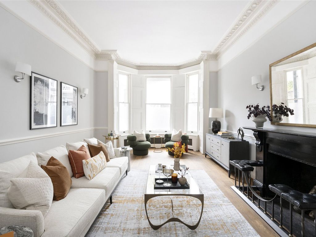 3 bed flat for sale in Linden Gardens, London W2, £3,000,000