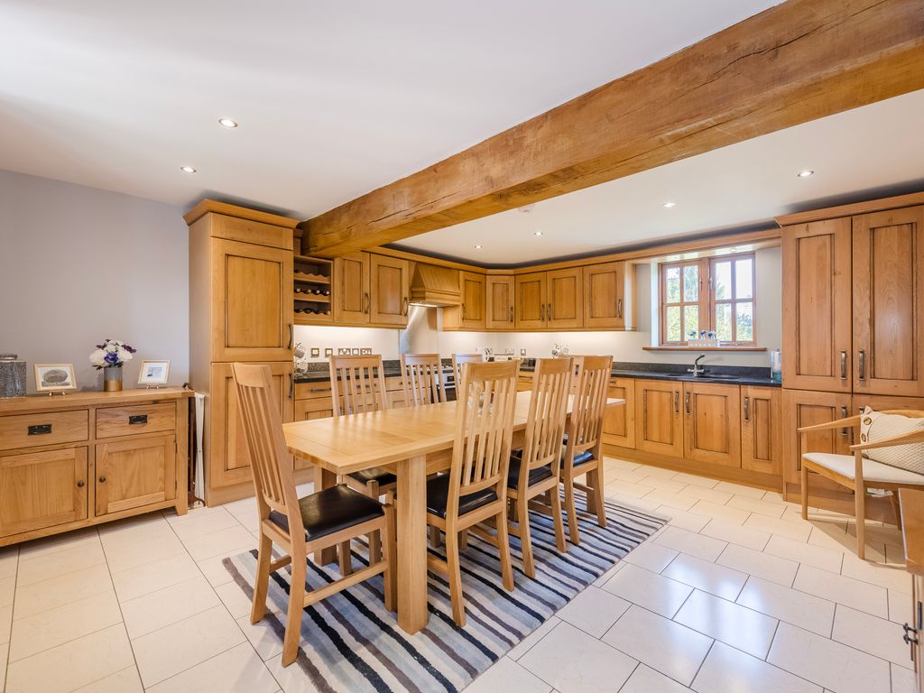 3 bed barn conversion for sale in Kynnersley, Telford TF6, £425,000