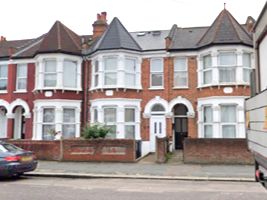 6 bed terraced house for sale in Whymark Avenue, London N22, £1,050,000