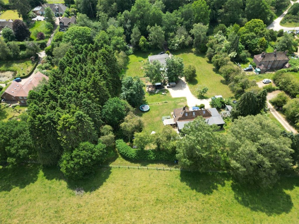 Land for sale in Beacon Road, Ringshall, Berkhamsted HP4, £2,000,000