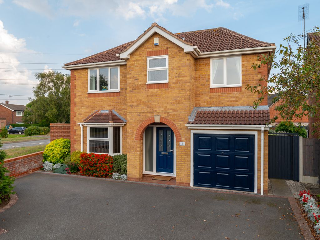 4 bed detached house for sale in Sealey Close, Derby DE65, £425,000