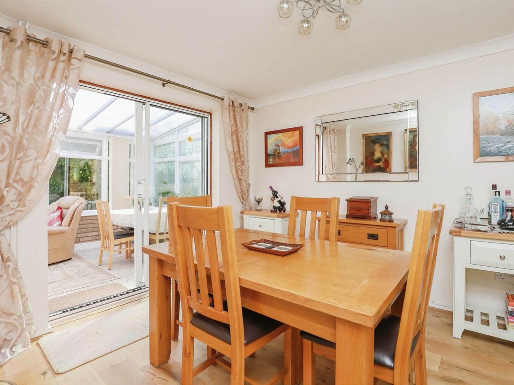 4 bed detached house for sale in Shepherds Fold, Swaffham PE37, £390,000