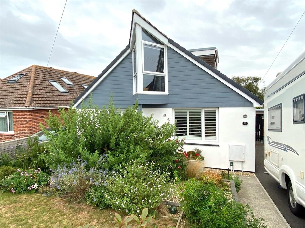 3 bed detached bungalow for sale in Grafton Avenue, Weymouth DT4, £475,000