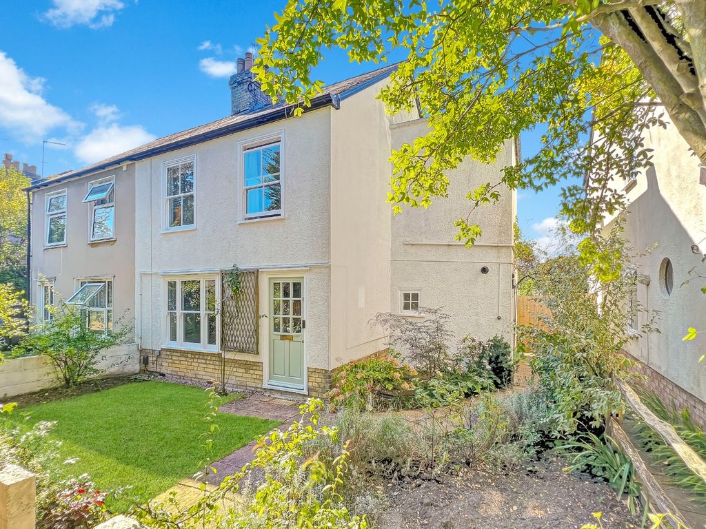 3 bed semi-detached house for sale in Hills View, Great Shelford, Cambridge CB22, £650,000