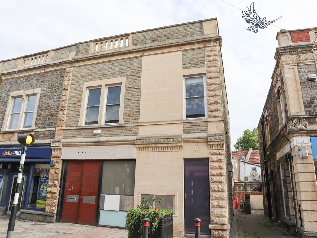 Commercial property to let in Old Church Road, Clevedon BS21, £18,000 pa