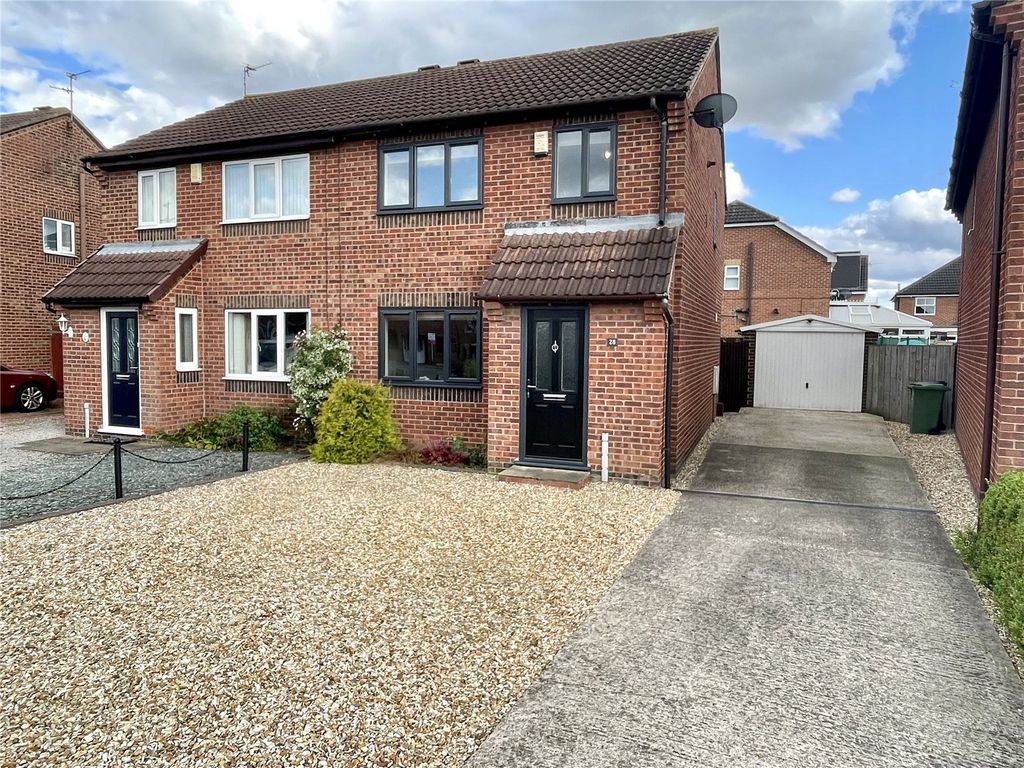 3 bed semi-detached house for sale in Oakdale Road, York, North Yorkshire YO30, £280,000