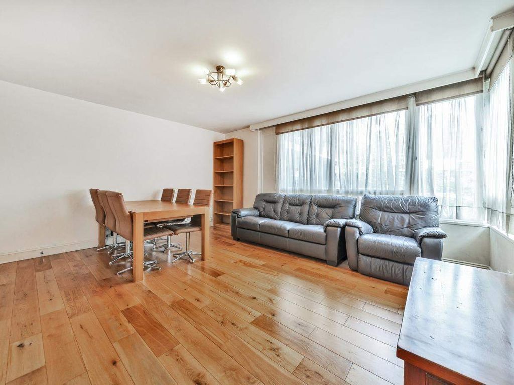 2 bed flat for sale in The Water Gardens, London W2, £637,000