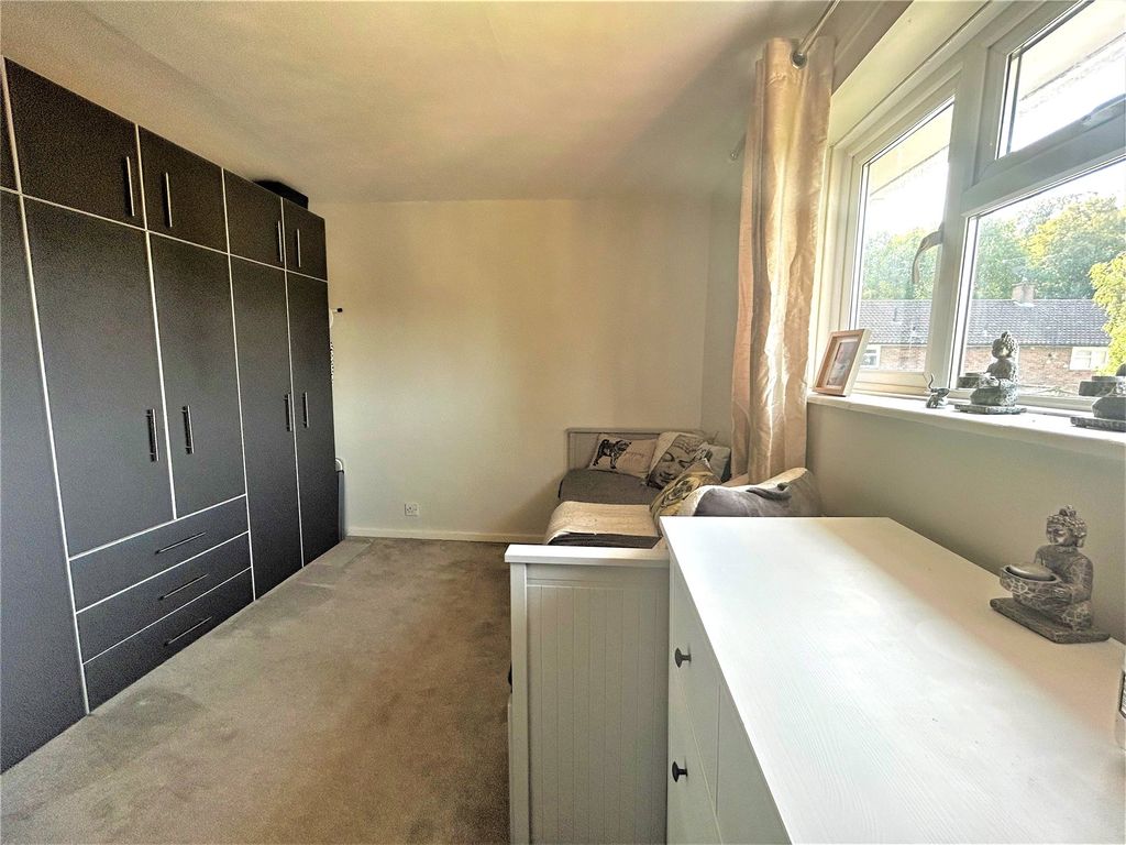 3 bed terraced house for sale in Haversham Drive, Bracknell, Berkshire RG12, £400,000