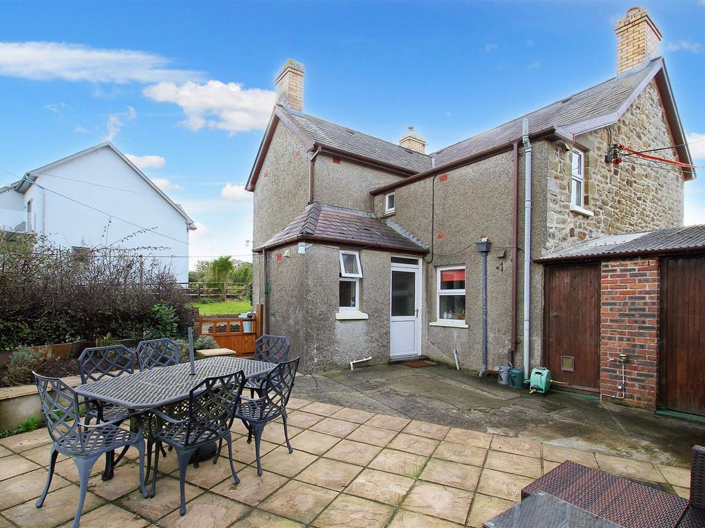 4 bed detached house for sale in Glynarthen, Llandysul SA44, £340,000