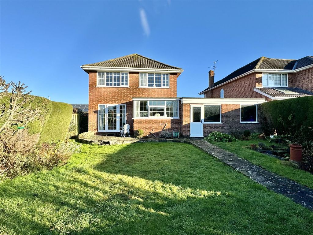 4 bed detached house for sale in Ox Calder Close, Dunnington, York YO19, £525,000