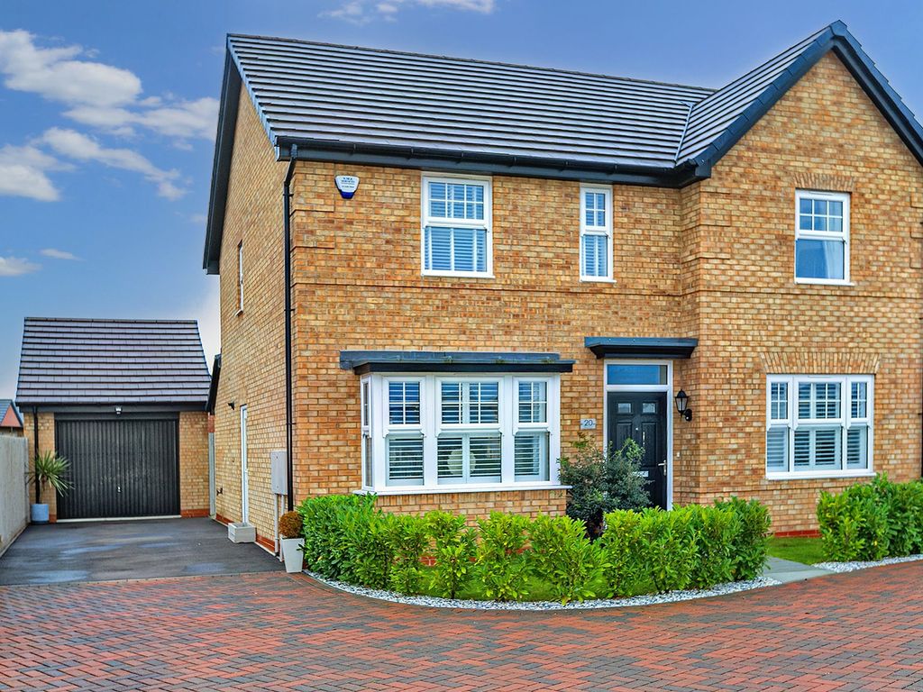 4 bed detached house for sale in Kings Grove, Cranfield MK43, £550,000
