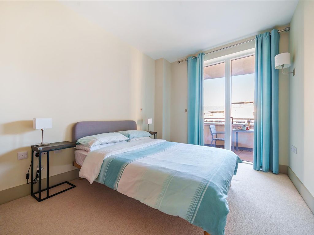2 bed flat for sale in Eldridge Street, Dorchester DT1, £400,000
