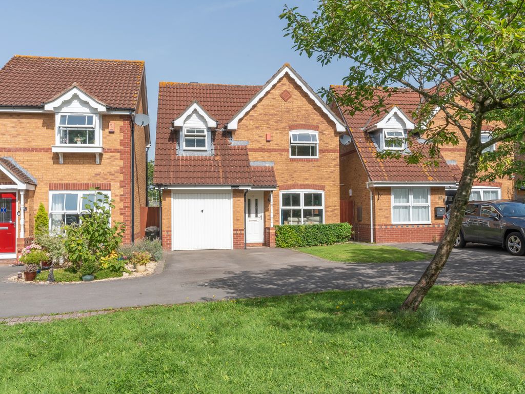 3 bed detached house for sale in The Beeches, Bradley Stoke, Bristol BS32, £425,000