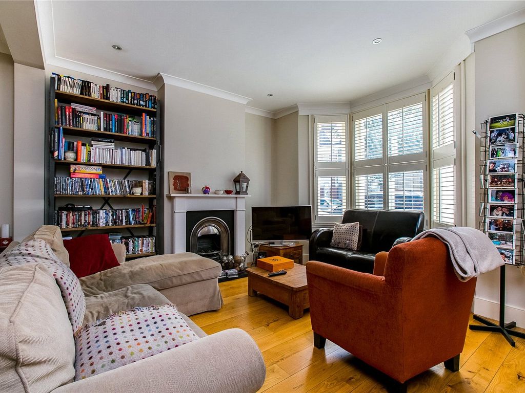 4 bed property for sale in Mablethorpe Road, Fulham SW6, £1,200,000