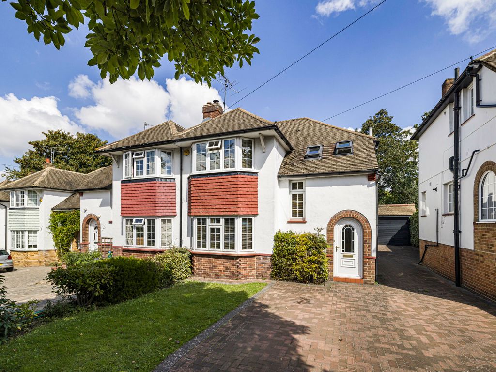 3 bed semi-detached house for sale in Raglan Court, South Croydon CR2, £575,000