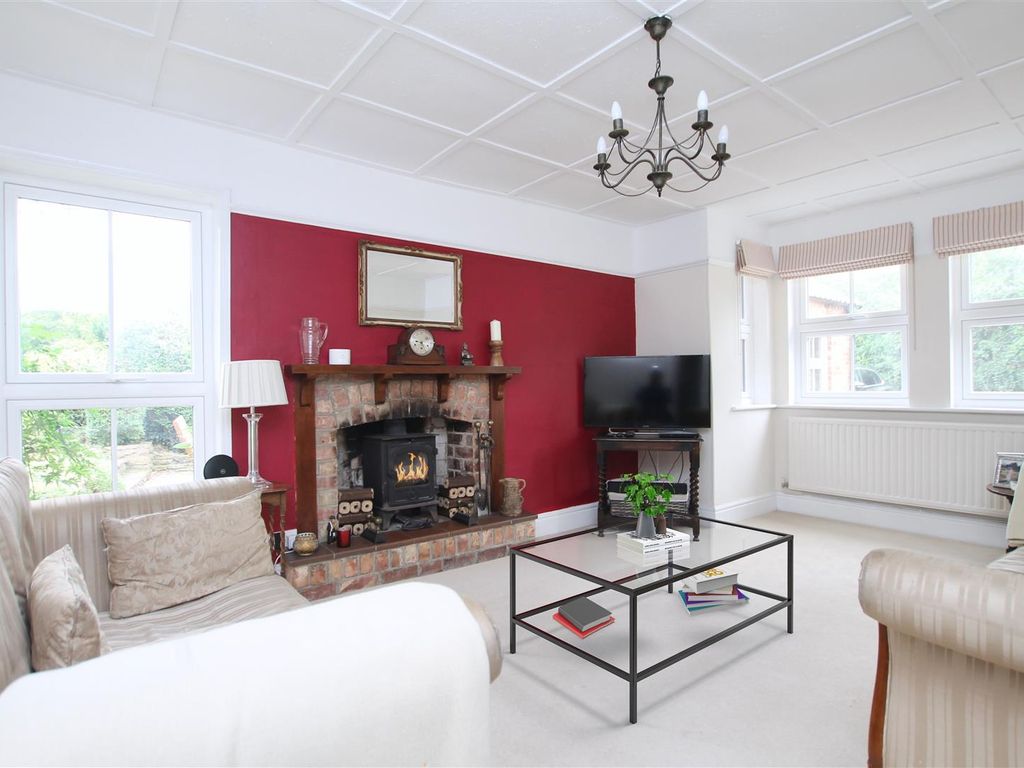 3 bed detached house for sale in Chapel Street, Barkestone, Nottingham NG13, £625,000