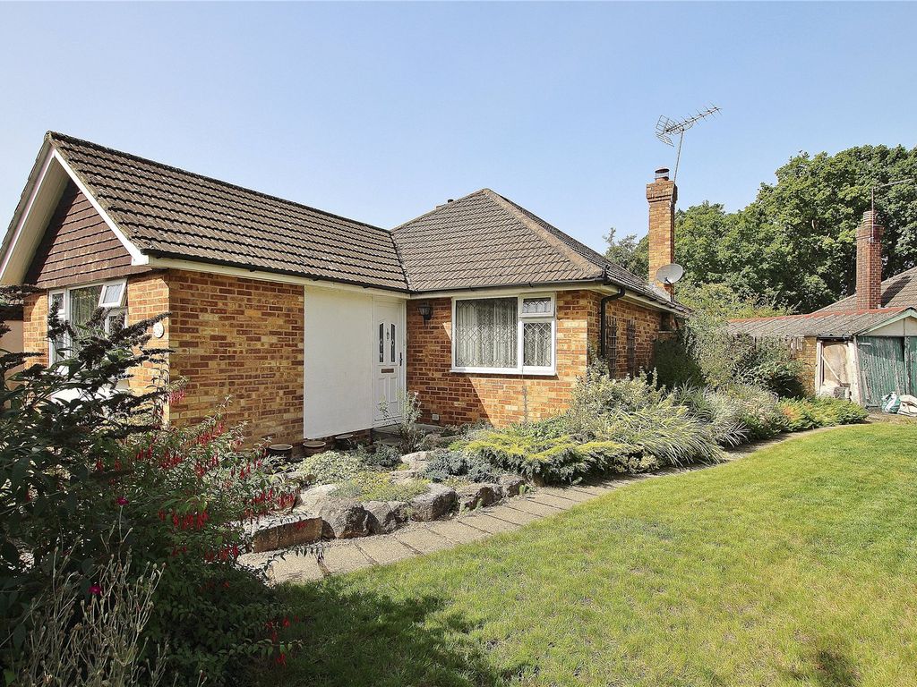 3 bed bungalow for sale in Brookwood, Woking, Surrey GU24, £515,000