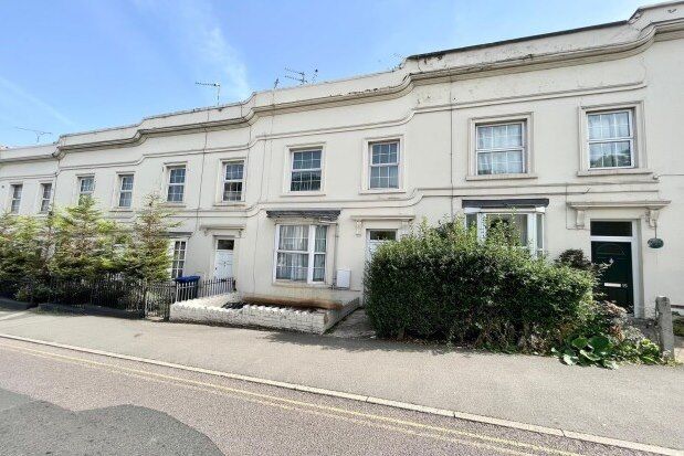 1 bed flat to rent in 13 Tachbrook Road, Leamington Spa CV31, £425 pcm