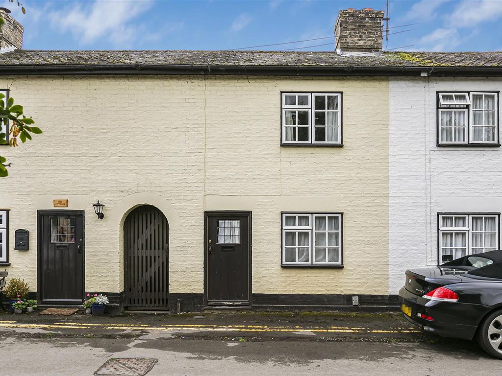 2 bed cottage for sale in High Street, Hemingford Grey, Huntingdon PE28, £350,000