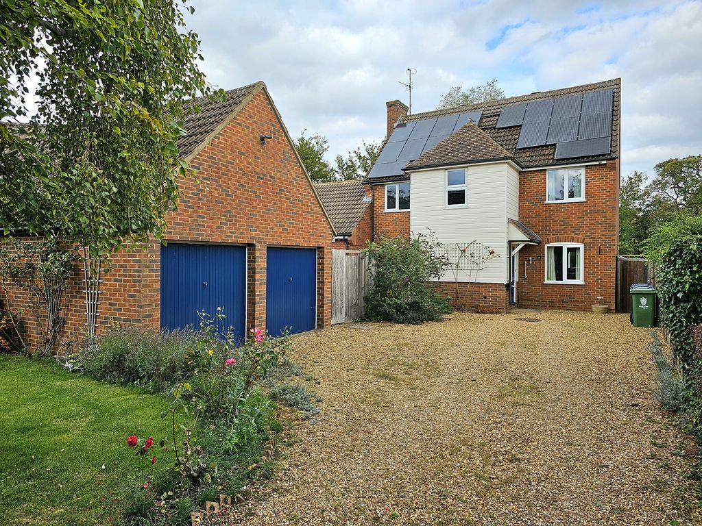 5 bed property for sale in Kingfisher Close, Bourn, Cambridge CB23, £725,000